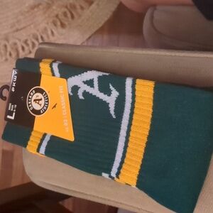 Unisex Classic Fit Oakland A's Stripe Crew Socks